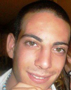 DEDICATO A CARLO «Oggi è il tuo 18º compleanno ma ricorda che un uomo per essere grande ...