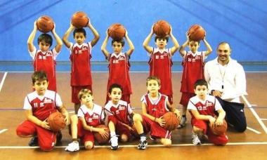Due squadre del gruppo Minibasket della Virtus Certaldo 