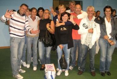 <b>FESTA. </b>I genitori e sotto la squadra delle under 14 