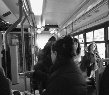 Il pensionato ha rincorso la ladra 