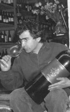 Michele Marcucci nella sua Enoteca 
