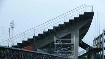 Sopra: una veduta dello stadio Oliveti a destra: Loredana Silicani