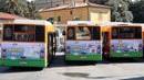 Il messaggio d’amore corre sull’autobus