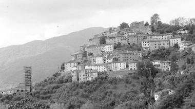 Una veduta del paese di Vellano
