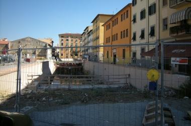 Ieri nessun segno di lavori lungo il canale di viale Caprera    