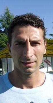Emanuele Guzzo difensore del Lammari Mario Micheli    
