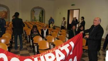 Luca Rinaldi e una protesta di disoccupati