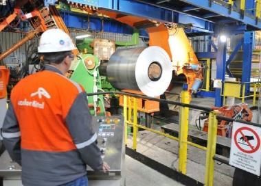 Un reparto dello stabilimento Arcelor-Mittal 