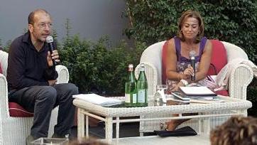 Dario Vergassola intervistato da Beatrice Chelli al Caffè Gambrinus