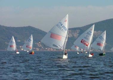 Una regata velica 