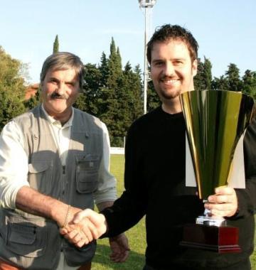 Un momento della premiazione dello Sporting Club classificatosi secondo nel campionato 2009 2010 