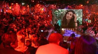 Isola dei Famosi: domani il casting al Bar del teatro