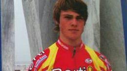 Stefano Verona promessa del ciclismo apuano con la maglia della squadra Berti-Benassi
