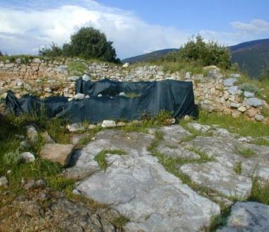 Larea archeologica del monte Castellare        