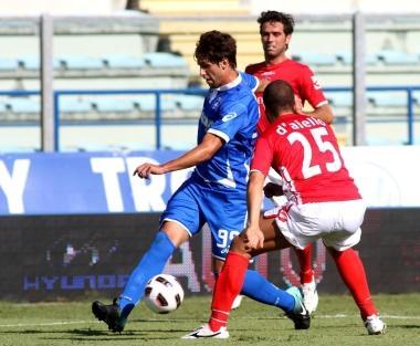 Lattaccante georgiano Levan Mchedlidze impegnato nel corso della partita interna contro la Triestina 