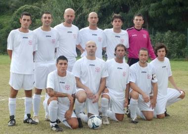 <b>PONTELUNGO.</b> La squadra di Terza categoria allenata da Scannerini 