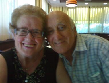 Oggi è una data importante per Azzolino e Vanda che festeggiano 50 anni di matrimonio. Tanti auguri ...