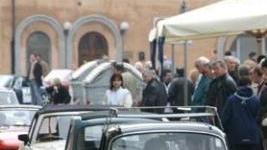 Una sfilata di auto d’epoca