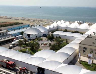 Il Festival della salute davanti al Centro congressi       