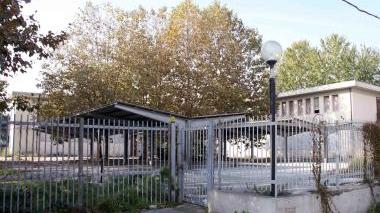 <b>LAMPANTE. </b>L’area ex Telecom è il caso più eclatante di degrado Sotto: il sindaco Luca Lunardini