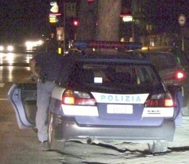 Una volante della polizia