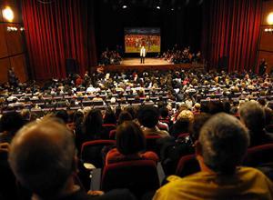 Le mani e i soldi della Regione sul teatro Era