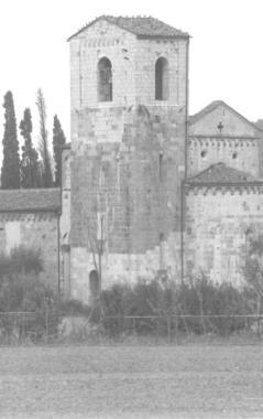 La pieve romanica Santa Giulia a Caprona 