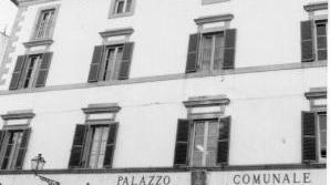 <b>MUNICIPI.</b> Sopra Castel del Piano A fianco quello di Arcidosso