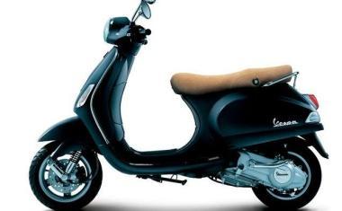 Loriginale della Vespa Lx, lo scooter &egrave; prodotto dalla Piaggio 