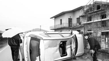 Uno dei tanti incidenti avvenuti sulla via Francesca