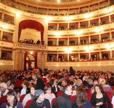 Il Comune ripiana le perdite di Goldoni Atl e Labronica Corse
