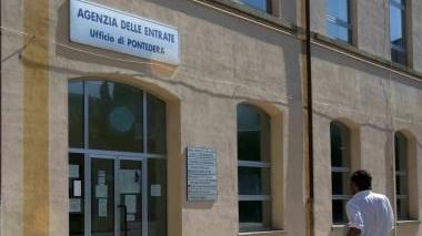 La sede dell’Agenzia delle Entrate nel Dente Piaggio a Pontedera