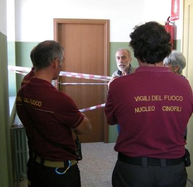 La porta divisoria che sarebbe stata forzata 