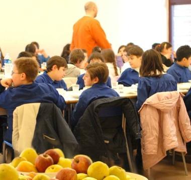 Sui tavoli delle mense arrivano anche i cibi integrali