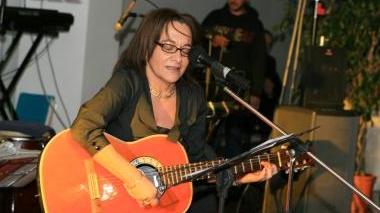 Gina Giani canta al Teatro Era