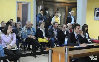 Laula consiliare e il sindaco Del Ghingaro durante il suo intervento 