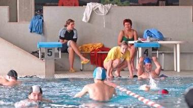 Corsi di nuoto alla piscina Silvano Fedi