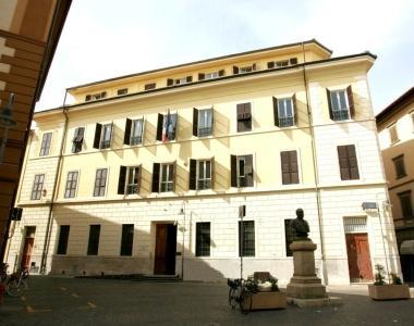 <b>ARCHIVIO, </b>Domani riapre       