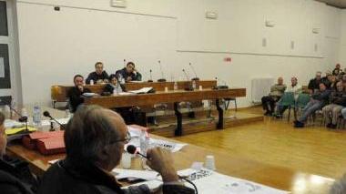 La struttura che ospita il Cima e a lato il consiglio comunale