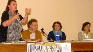 Professori, studenti e genitori in piazza
