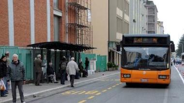 Il bus arriva ad Alteta Mo Basta: data storica