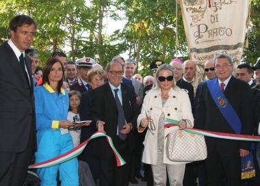 Il prefetto Federico al taglio del nastro alla Misericordia 