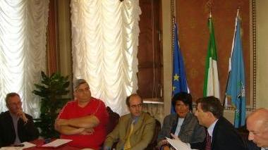 Una riunione di sindaci del lungomonte