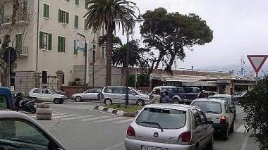 Traffico in centro a Portoferraio