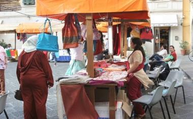 Le piazze del centro ospiteranno il mercatino dellartigianato etnico 