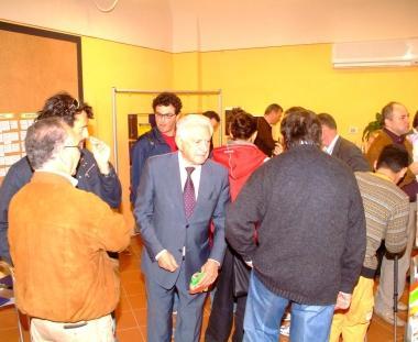 Il nuovo Informagiovani. Al centro il sindaco 