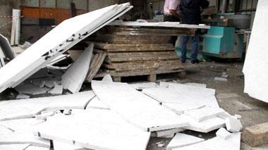 Muore schiacciato da una lastra di marmo