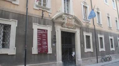 L’ingresso del palazzo di Giustizia