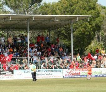 <b>STADIO MALSERVISI </b>La tribuna destinata alle tifoserie ospiti     