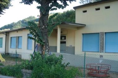 La materna di Coreglia e la elementare di Ghivizzano 